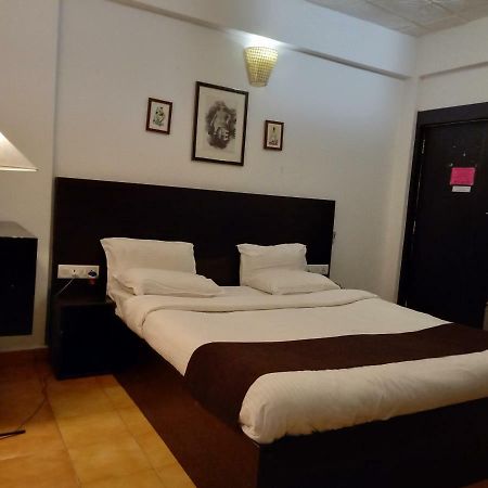 Castle House Calangute Hotel Exterior foto